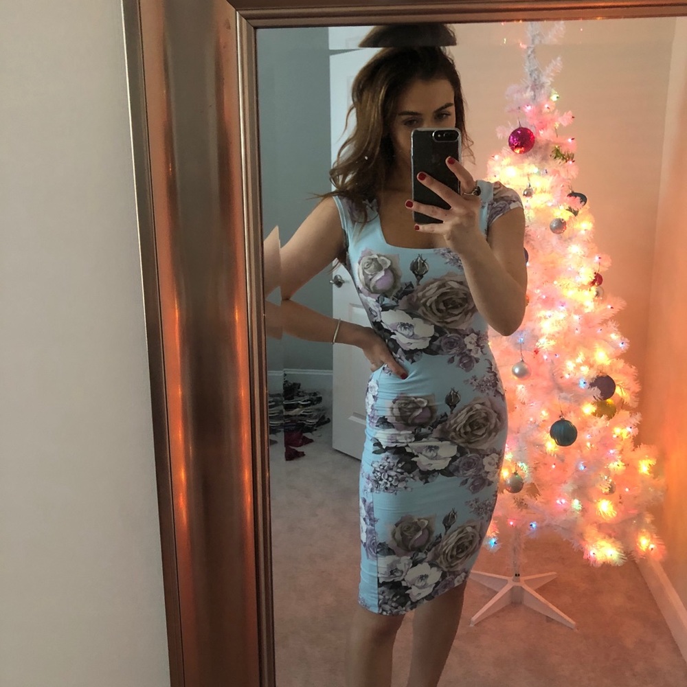 Stretchy floral dress